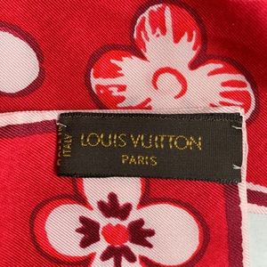 Authentic Louis Vuitton M72049 scarf/wrap (2006)